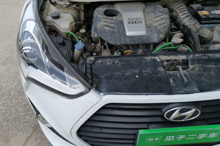 Used Hyundai Veloster 2012 1.6T Automatic Luxury Edition Engine Bay Right
