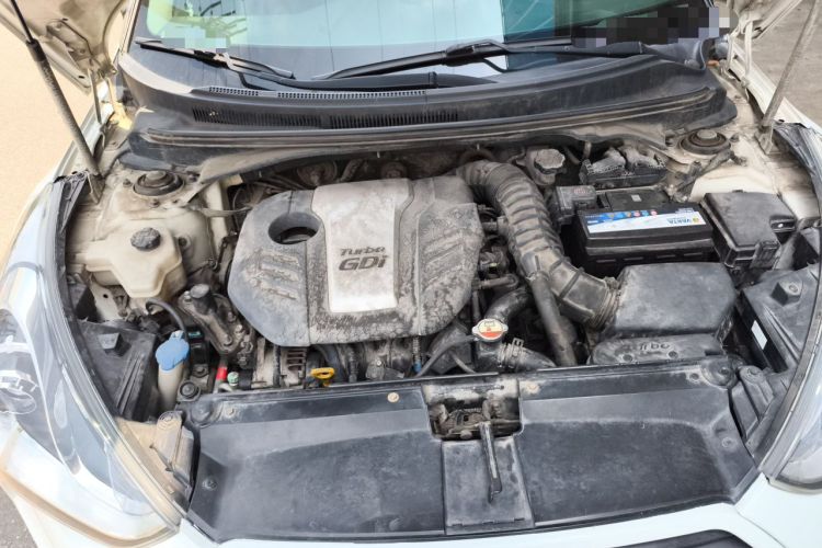 Used Hyundai Veloster 2012 1.6T Automatic Luxury Edition Engine Bay