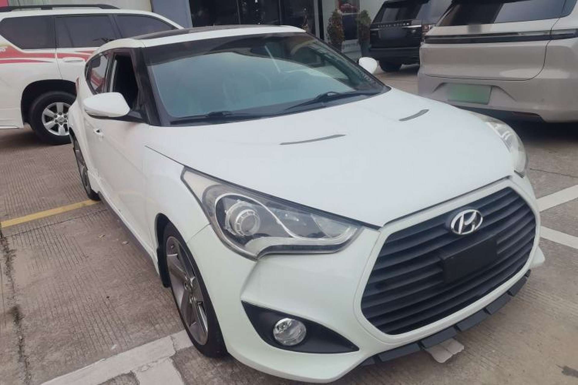 Used Hyundai Veloster 2012 1.6T Automatic Luxury Edition Exterior 1