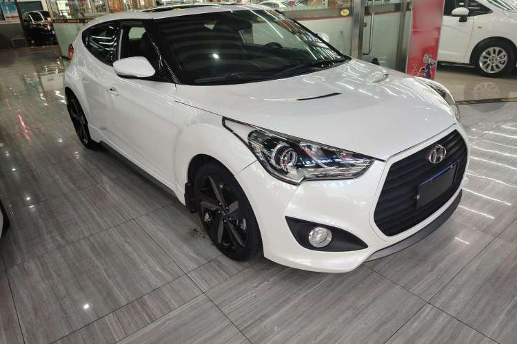 Used Hyundai Veloster 2012 1.6T Automatic Luxury Edition Exterior 3