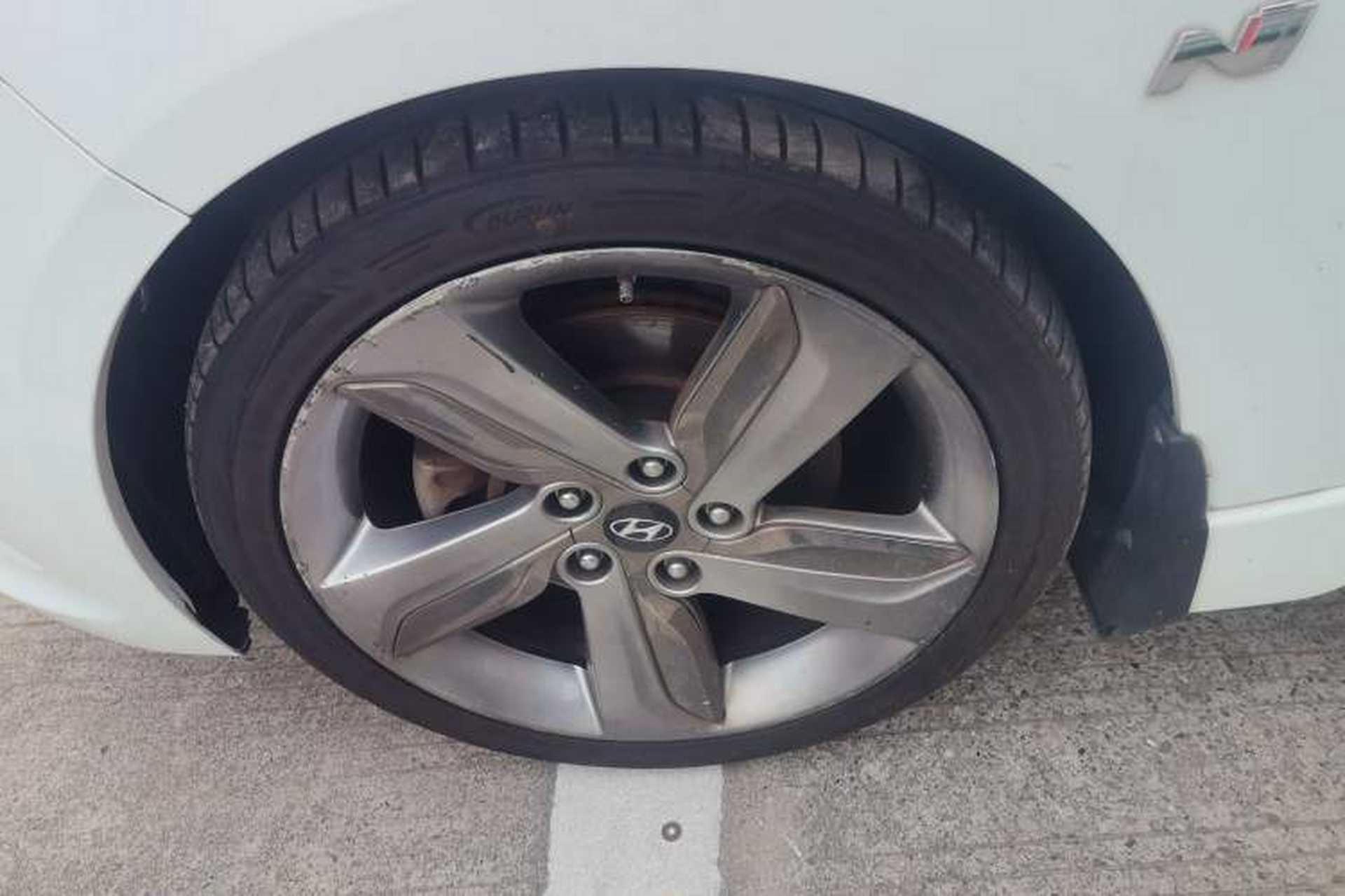 Used Hyundai Veloster 2012 1.6T Automatic Luxury Edition Exterior 3