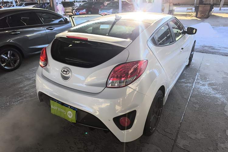 Used Hyundai Veloster 2012 1.6T Automatic Luxury Edition Exterior 5