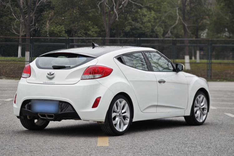 Used Hyundai Veloster 2012 1.6L Automatic Luxury Edition Exterior 7