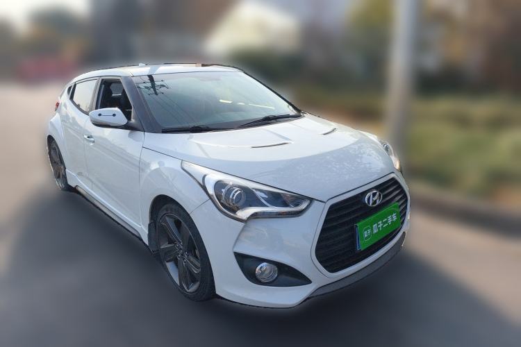 Used Hyundai Veloster 2012 1.6T Automatic Luxury Edition Front Right 45 Deg