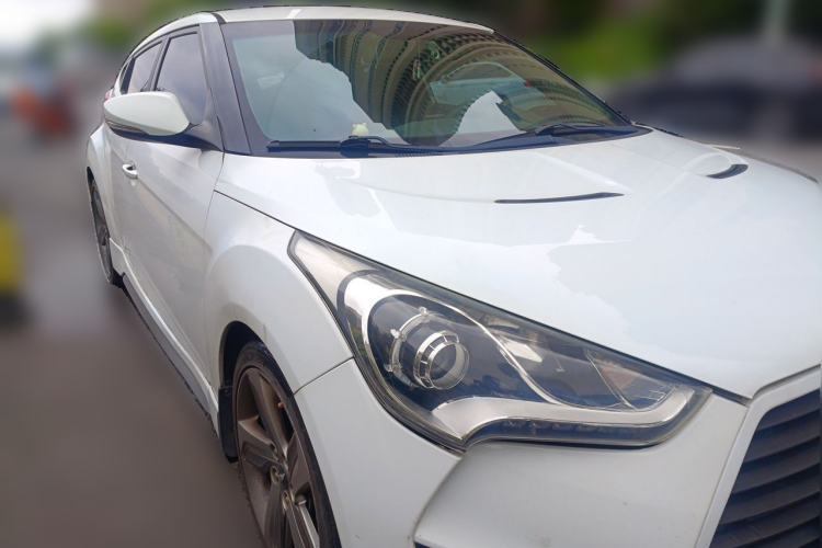 Used Hyundai Veloster 2012 1.6T Automatic Luxury Edition Front Right 45 Deg
