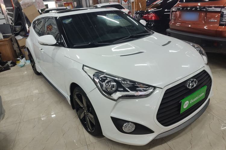 Used Hyundai Veloster 2012 1.6T Automatic Luxury Edition Front Right 45 Deg