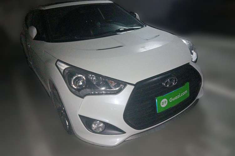 Used Hyundai Veloster 2012 1.6T Automatic Luxury Edition Front Right 45 Deg