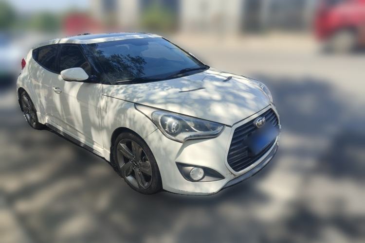 Used Hyundai Veloster 2012 1.6T Automatic Luxury Edition Front Right 45 Deg