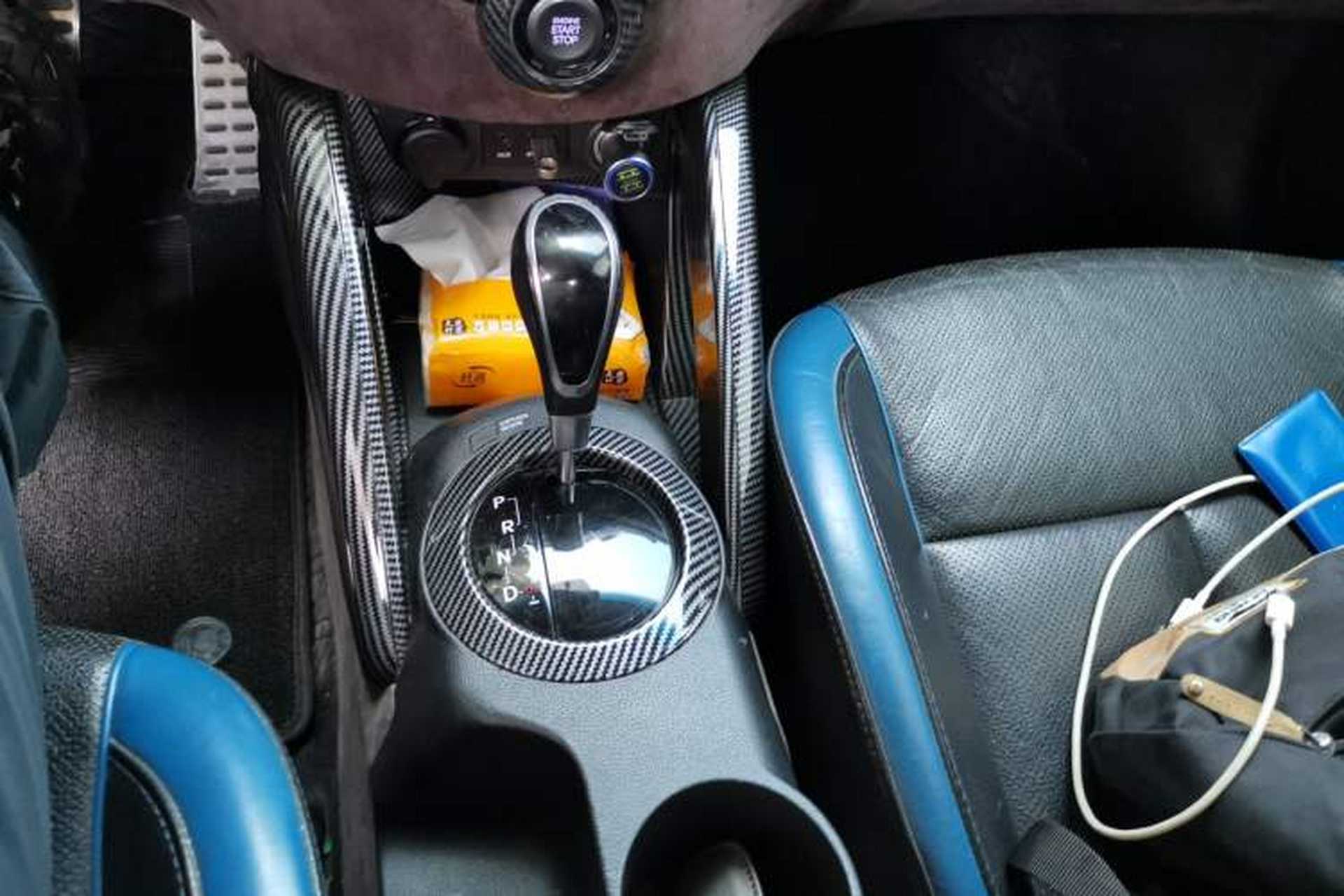 Used Hyundai Veloster 2012 1.6T Automatic Luxury Edition Gear Lever