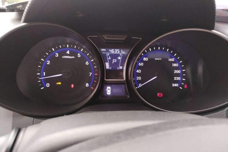 Used Hyundai Veloster 2012 1.6T Automatic Luxury Edition Instrument Cluster