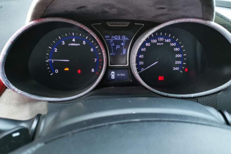 Used Hyundai Veloster 2012 1.6T Automatic Luxury Edition Instrument Cluster