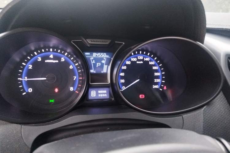 Used Hyundai Veloster 2012 1.6T Automatic Luxury Edition Instrument Cluster