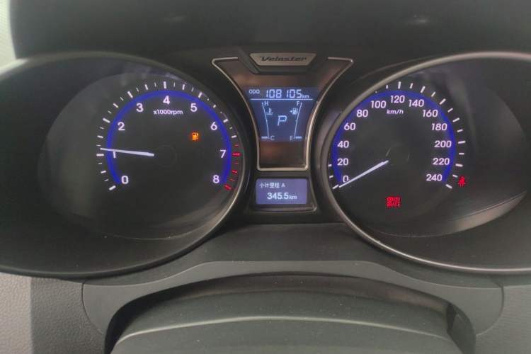 Used Hyundai Veloster 2012 1.6T Automatic Luxury Edition Instrument Cluster