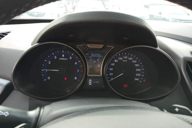 Used Hyundai Veloster 2012 1.6T Automatic Luxury Edition Instrument Cluster