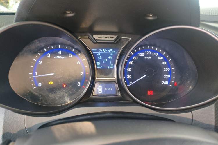 Used Hyundai Veloster 2012 1.6T Automatic Luxury Edition Instrument Cluster