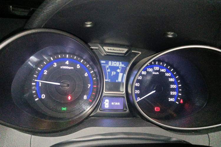 Used Hyundai Veloster 2012 1.6T Automatic Luxury Edition Instrument Cluster