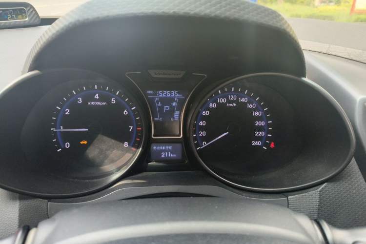 Used Hyundai Veloster 2012 1.6T Automatic Luxury Edition Instrument Cluster