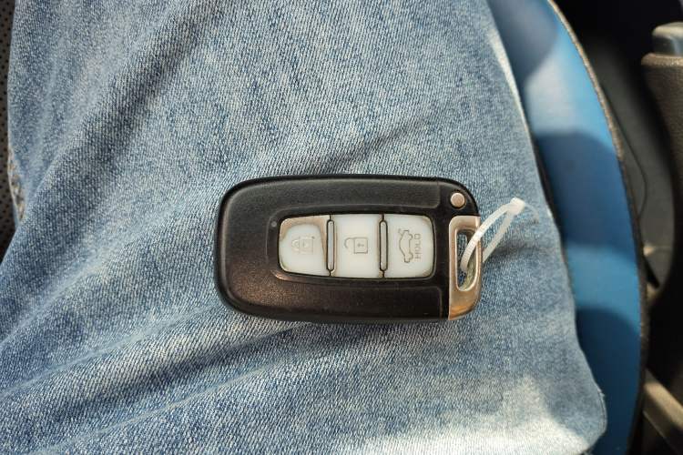 Used Hyundai Veloster 2012 1.6T Automatic Luxury Edition Interior 1