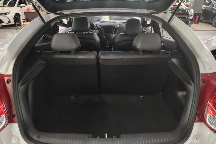 Used Hyundai Veloster 2012 1.6T Automatic Luxury Edition Interior 3