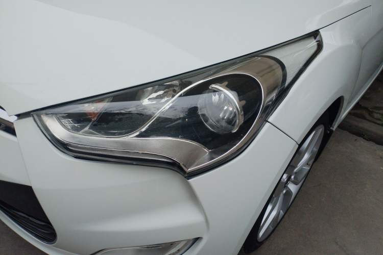 Used Hyundai Veloster 2012 1.6L Automatic Luxury Edition Left Front Headlight