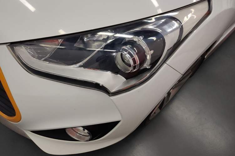 Used Hyundai Veloster 2012 1.6T Automatic Luxury Edition Left Front Headlight