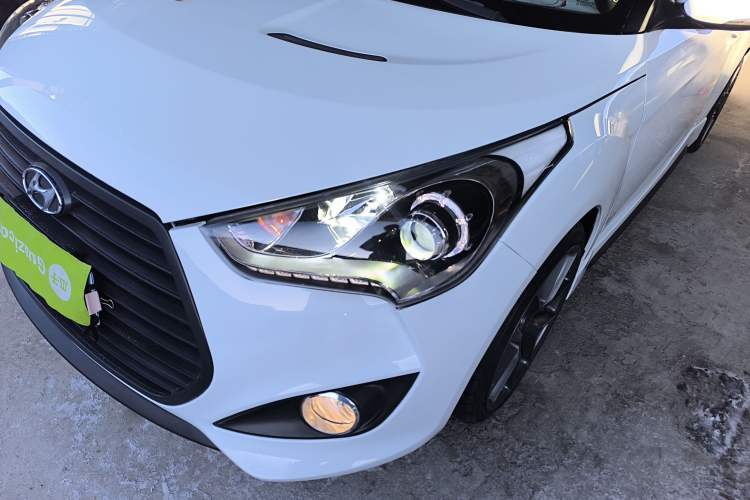Used Hyundai Veloster 2012 1.6T Automatic Luxury Edition Left Front Headlight