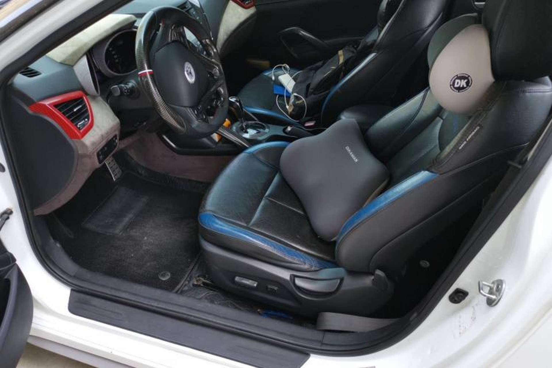 Used Hyundai Veloster 2012 1.6T Automatic Luxury Edition Left Front Seat
