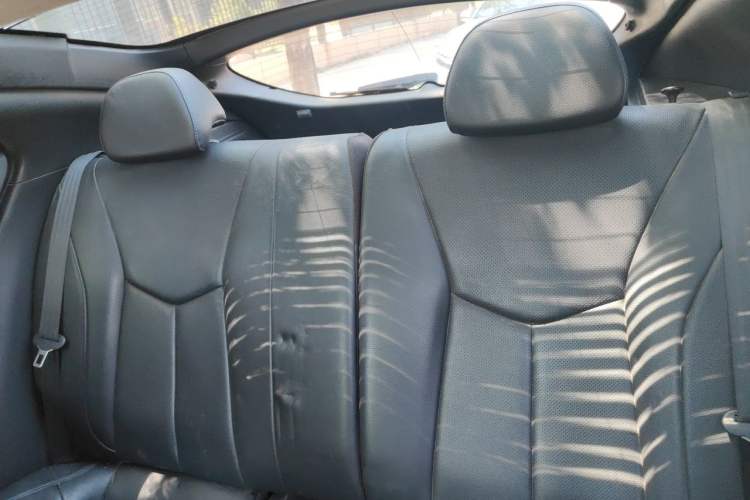 Used Hyundai Veloster 2012 1.6T Automatic Luxury Edition Left Rear Seat