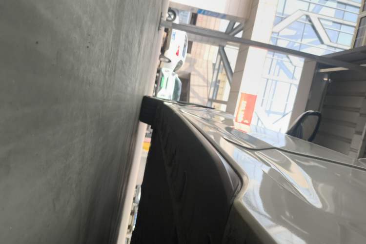 Used Hyundai Veloster 2012 1.6T Automatic Luxury Edition Left Side Sill