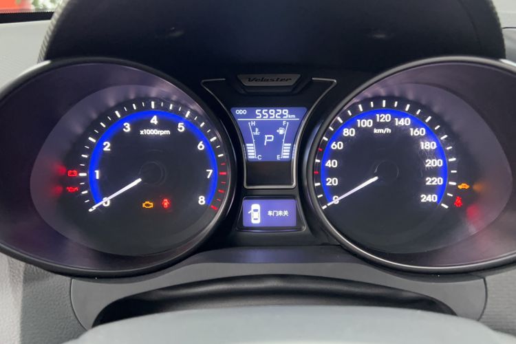 Used Hyundai Veloster 2012 1.6T Automatic Luxury Edition Odometer Close Up