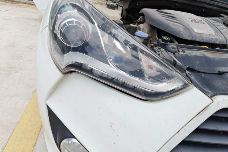 Used Hyundai Veloster 2012 1.6T Automatic Luxury Edition Right Front Headlight