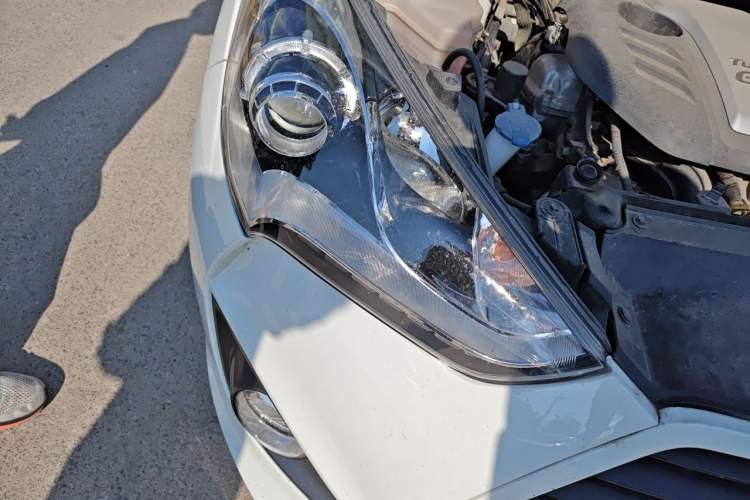 Used Hyundai Veloster 2012 1.6T Automatic Luxury Edition Right Front Headlight