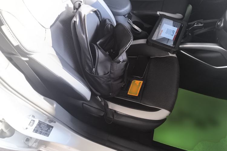 Used Hyundai Veloster 2012 1.6T Automatic Luxury Edition Right Front Seat