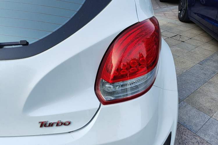 Used Hyundai Veloster 2012 1.6T Automatic Luxury Edition Right Rear Taillight