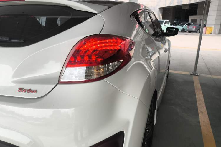Used Hyundai Veloster 2012 1.6T Automatic Luxury Edition Right Rear Taillight