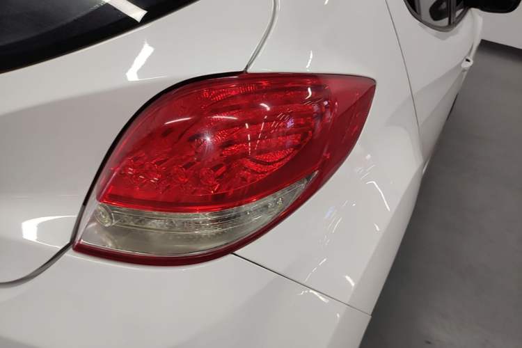 Used Hyundai Veloster 2012 1.6T Automatic Luxury Edition Right Rear Taillight