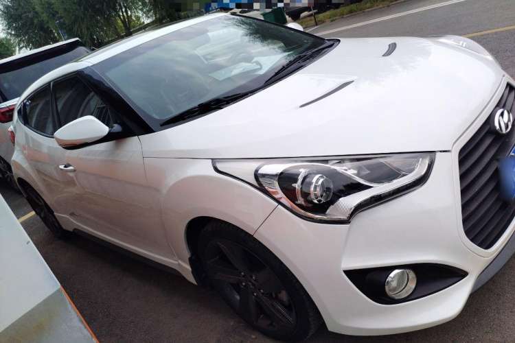 Used Hyundai Veloster 2012 1.6T Automatic Luxury Edition Right Side