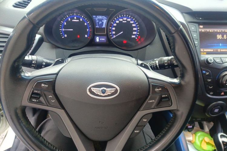 Used Hyundai Veloster 2012 1.6T Automatic Luxury Edition Steering Wheel