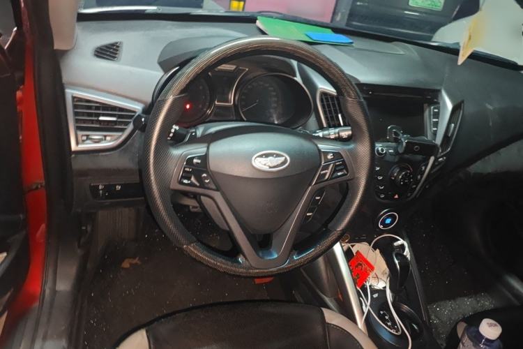 Used Hyundai Veloster 2012 1.6T Automatic Luxury Edition Steering Wheel