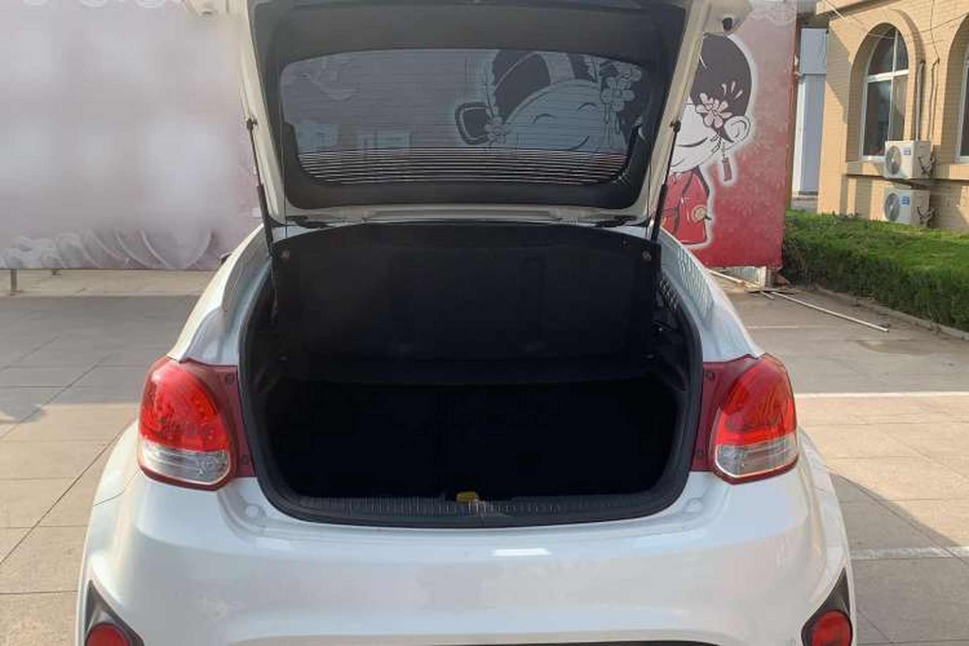 Used Hyundai Veloster 2012 1.6T Automatic Luxury Edition Trunk