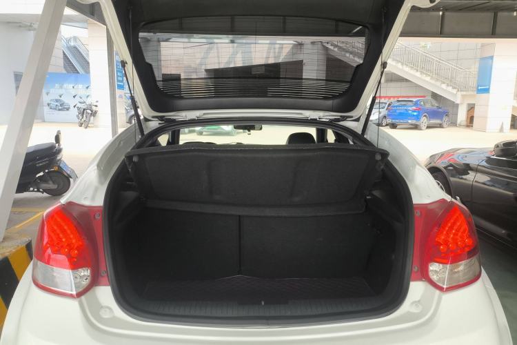 Used Hyundai Veloster 2012 1.6T Automatic Luxury Edition Trunk
