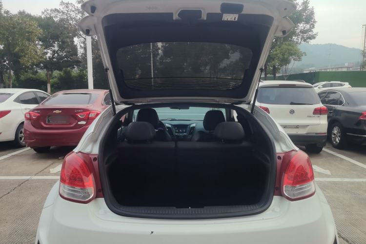 Used Hyundai Veloster 2012 1.6T Automatic Luxury Edition Trunk