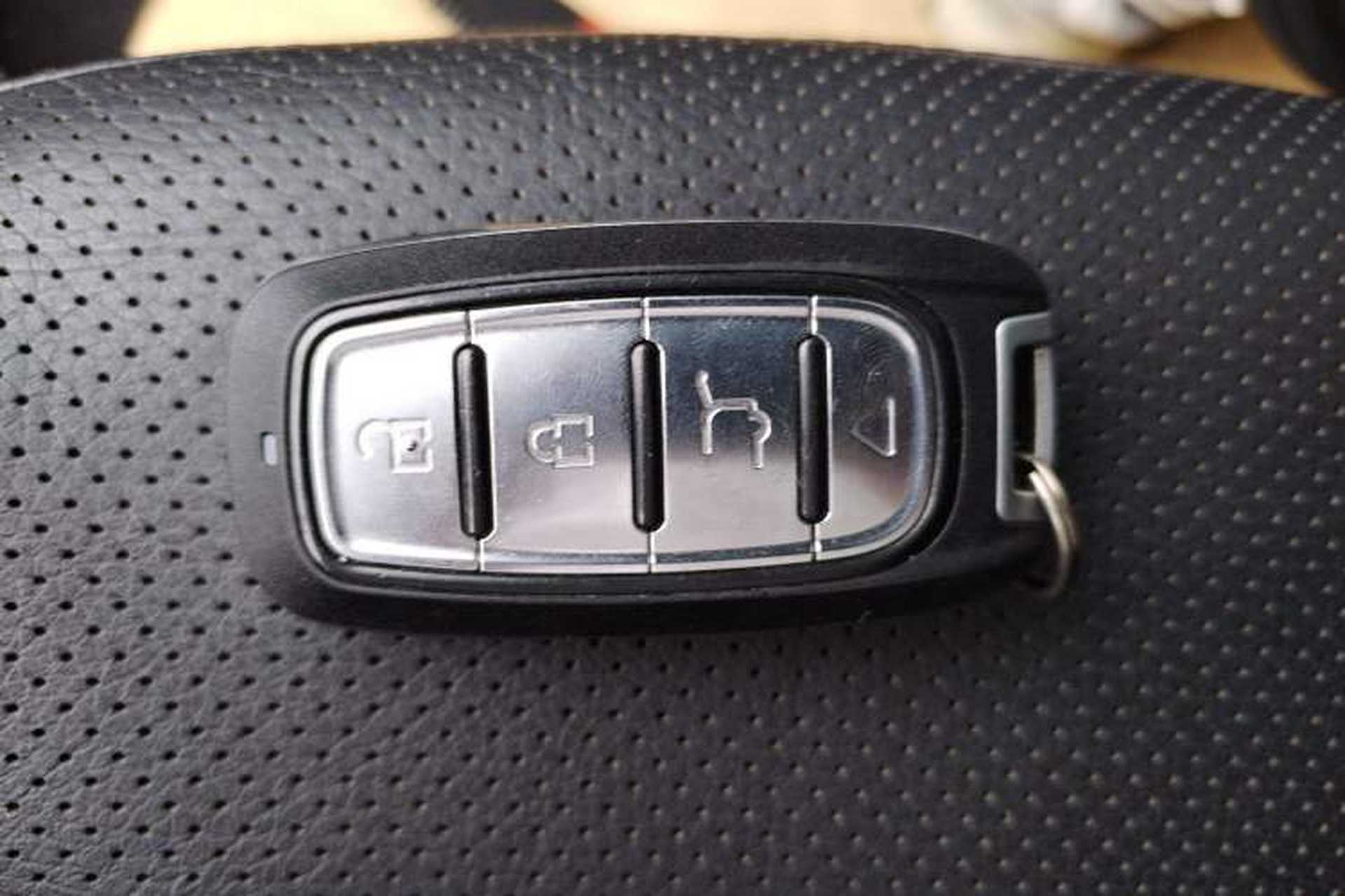Used Hyundai Veloster 2012 1.6T Automatic Luxury Edition Vehicle Key