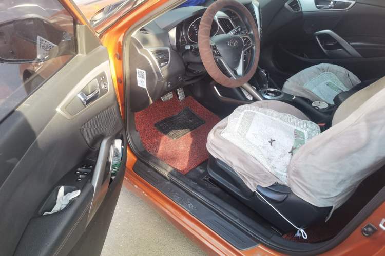 Used Hyundai Veloster 2012 1.6L Automatic Luxury Edition Driver Seat