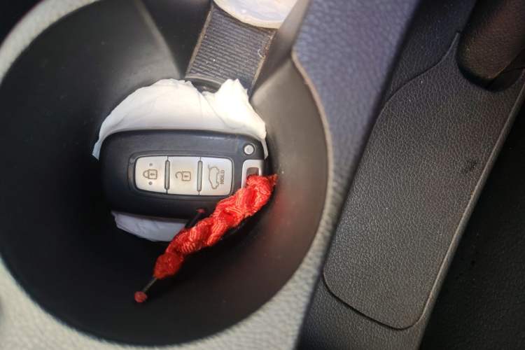 Used Hyundai Veloster 2012 1.6T Automatic Luxury Edition Interior 1