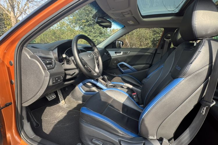 Used Hyundai Veloster 2012 1.6T Automatic Flagship Edition Interior 1