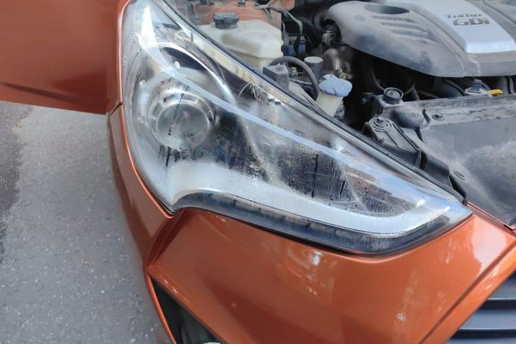 Used Hyundai Veloster 2012 1.6T Automatic Luxury Edition Right Front Headlight