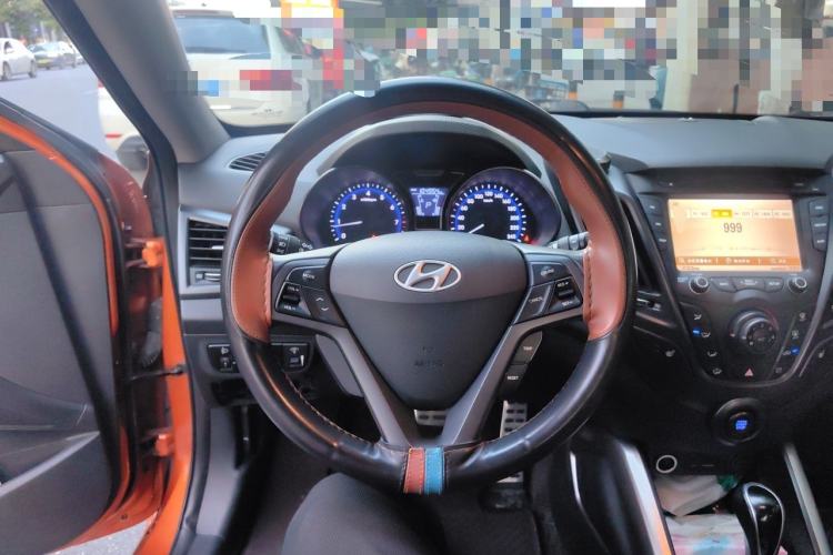 Used Hyundai Veloster 2012 1.6T Automatic Luxury Edition Steering Wheel