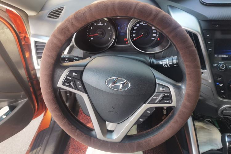 Used Hyundai Veloster 2012 1.6L Automatic Luxury Edition Steering Wheel