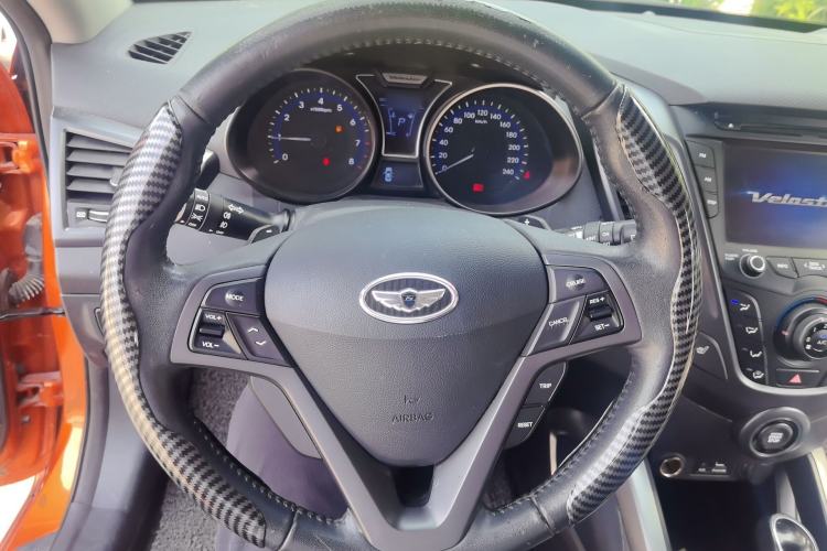 Used Hyundai Veloster 2012 1.6T Automatic Luxury Edition Steering Wheel